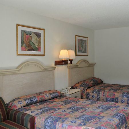 Oyo Hotel Myrtle Beach Kings Hwy Exterior foto